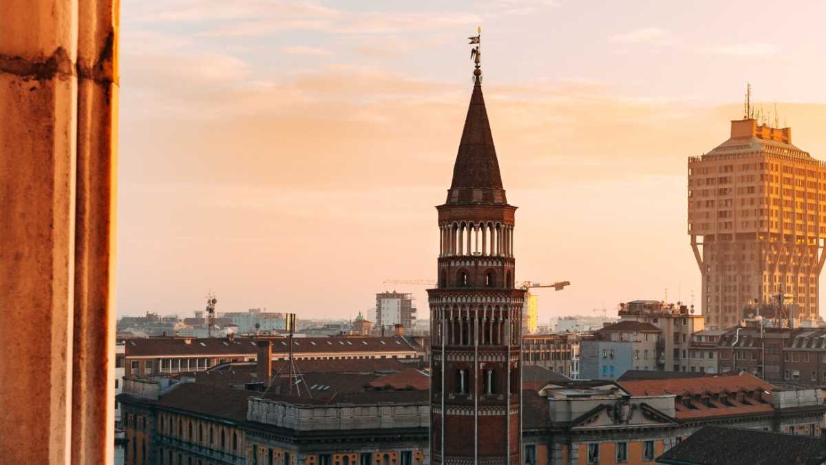 Immagine di Perché la ricca Milano attira gente ma non vuole più fare bambini?