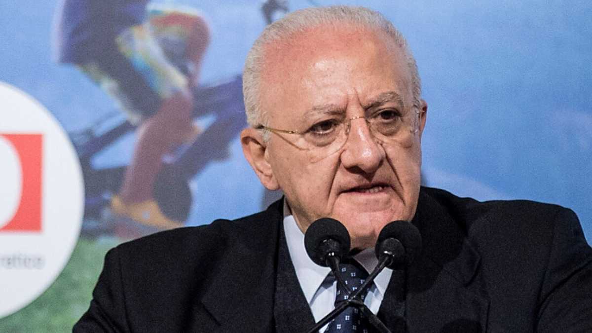 Immagine di Perché De Luca deve aspettare il risultato dell’Emilia-Romagna