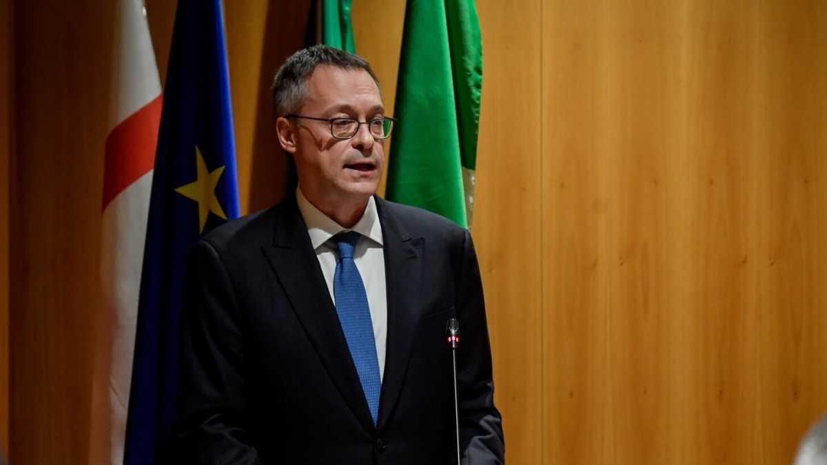 Immagine di Imprese oltre gli stati. Che ci va a fare a Davos, con Bonomi, il modello Milano