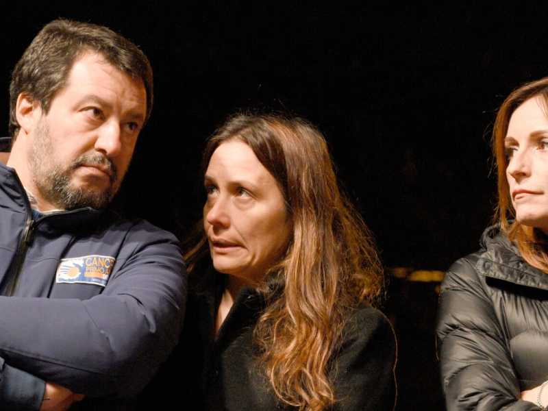 Matteo Salvini con Lucia Borgonzoni (foto LaPresse)