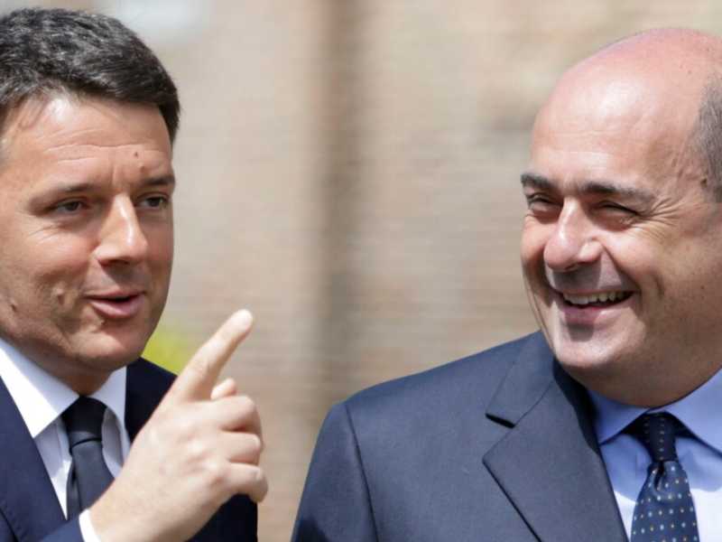 Matteo Renzi e Nicola Zingaretti (foto LaPresse)