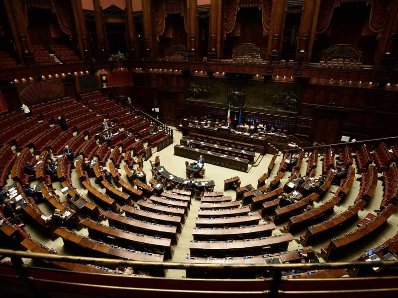 In Parlamento l’unico virus ad alto spettro infettivo è il decreto intercettazioni