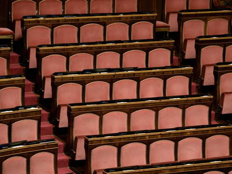 Contro l'emergenza Covid, restiamo a bordo del Parlamento