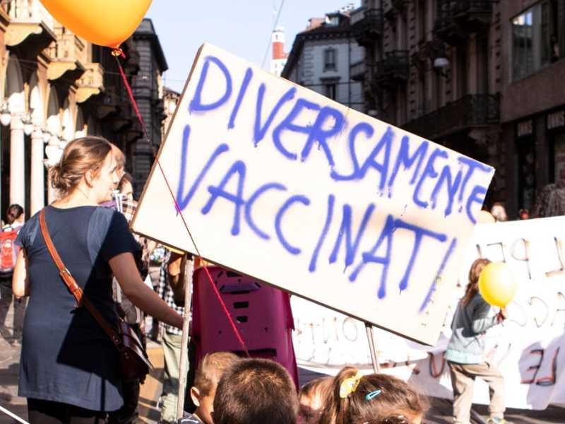 Una manifestazione No Vax (foto LaPresse)