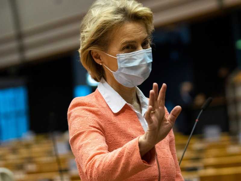 Bruxelles, Ursula von der Leyen durante una sessione plenaria al Parlamento europeo
