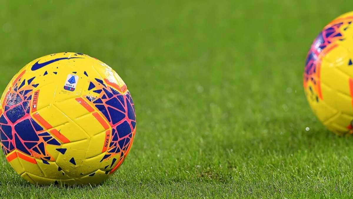 Immagine di Viva il calcio italiano, rimasto il solito vecchio stronzo