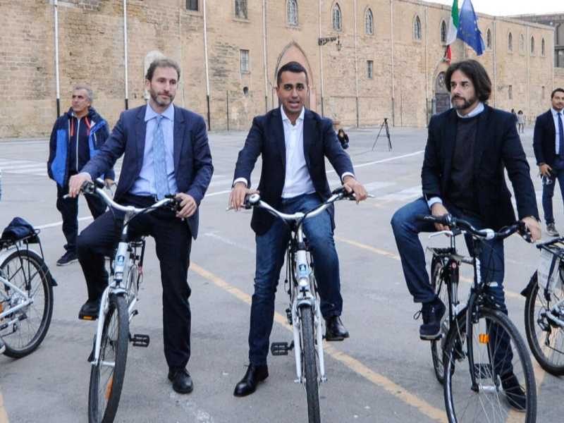 Di Battista, Casaleggio, Di Maio, Trizzino e Cancelleri a Palermo (foto LaPresse)