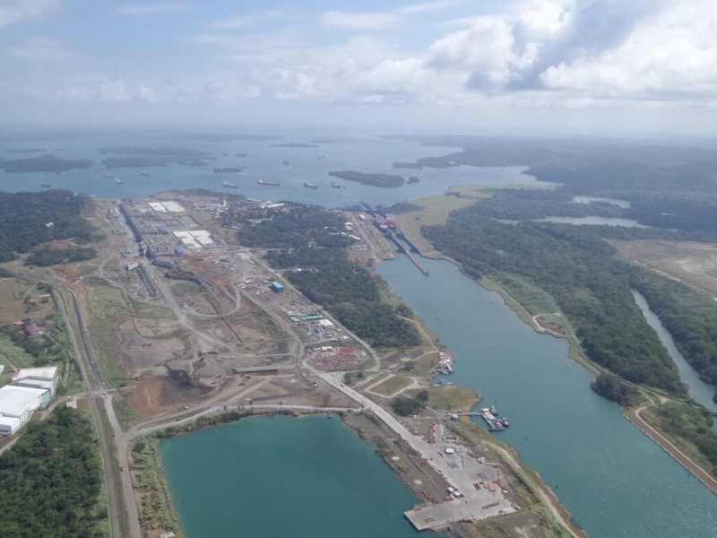 L'opera di ampliamento del Canale di Panama in una foto aerea (foto LaPresse)