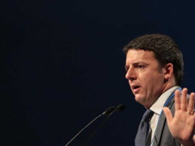 Non solo D’Alema. Renzi e le altre coperture coi baffi del governo Leopolda