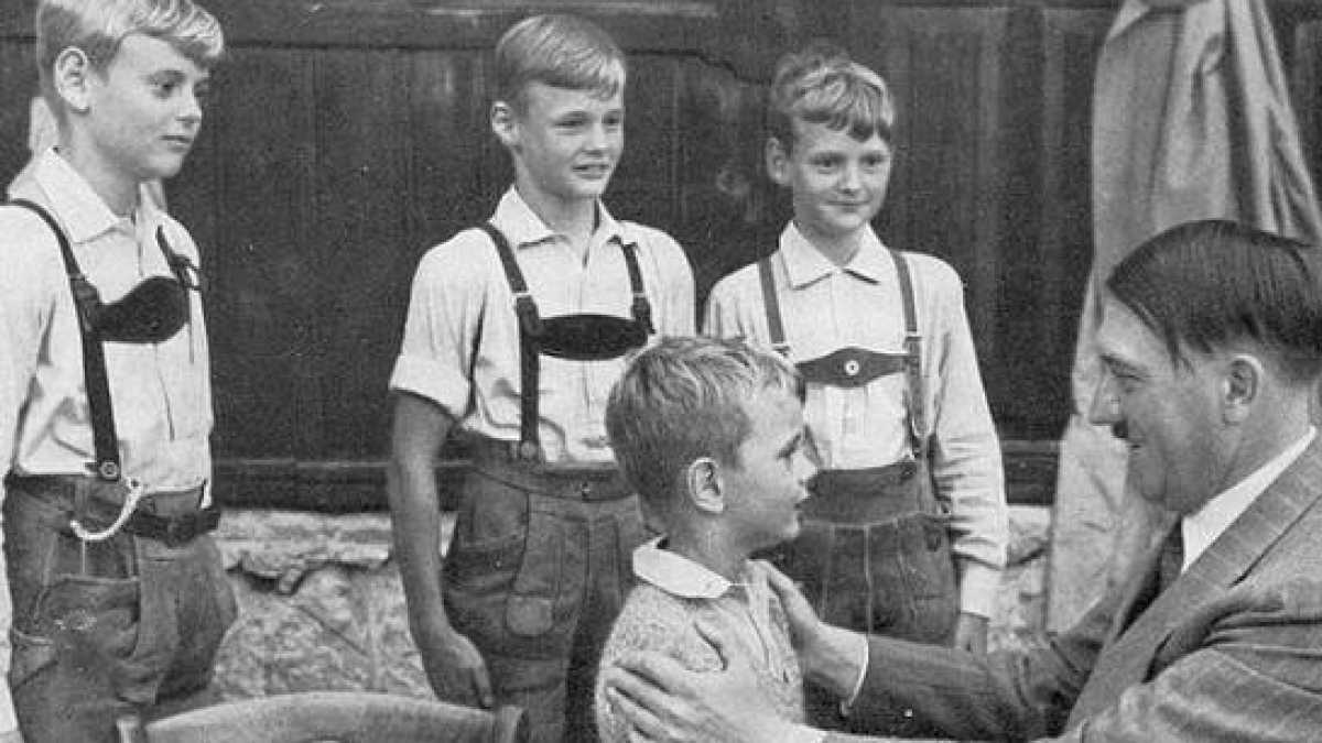 Immagine di I giovani tedeschi pensano che Hitler sia un protettore dei diritti