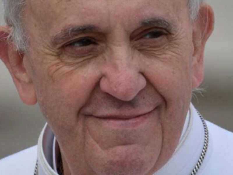 Silenzi operosi, decisionismo e pochi consiglieri. Ecco il metodo Bergoglio