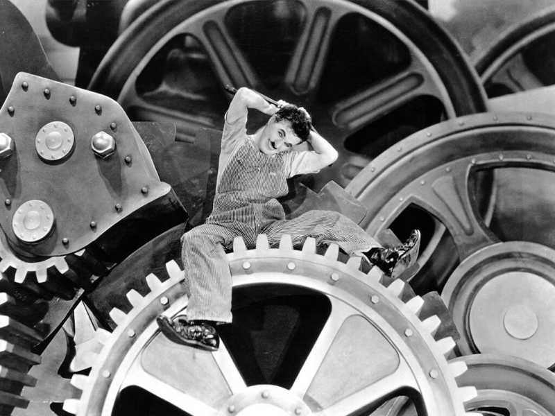 L'innovazione vs. la manifattura sul lavoro. Cosa c'entra lo yoga