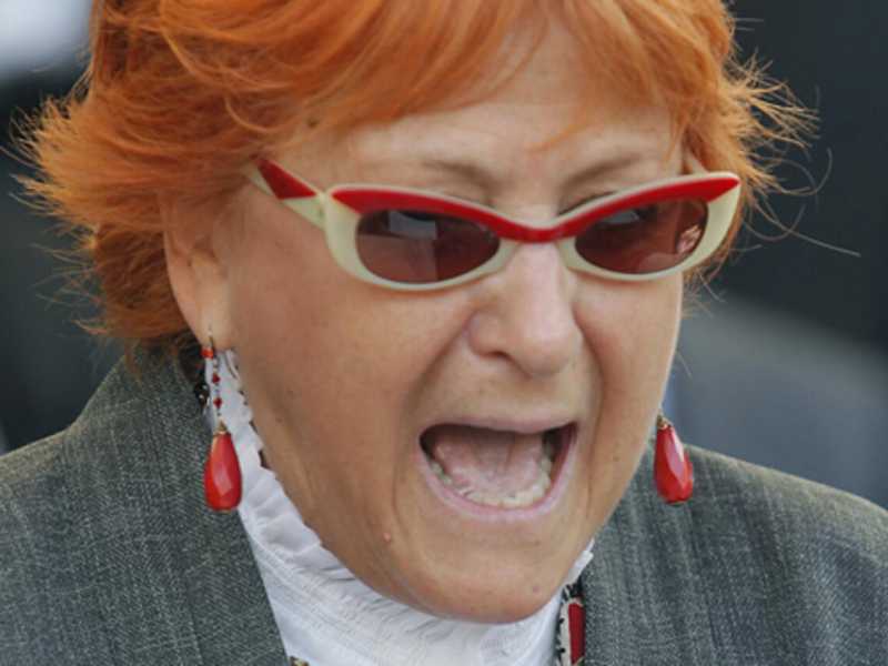 Le storie luccicanti di Cannes, il pettegolezzo del diavolo e la Boccassini
