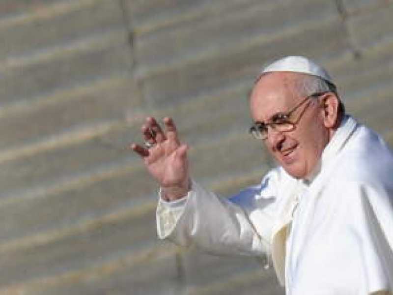 Vescovi commissariati e in fibrillazione, alla Cei arriva il Papa. Che dirà?