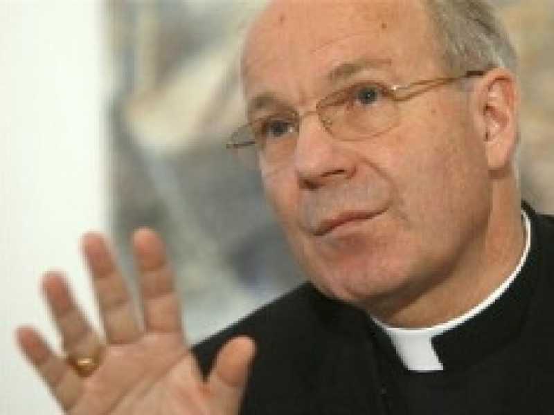 Schönborn sorpassa Martini, sì al gay in Consiglio pastorale. Polemiche