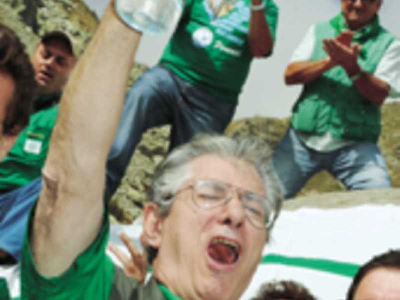 L’unico “amiainsaputa” possibile è di Bossi