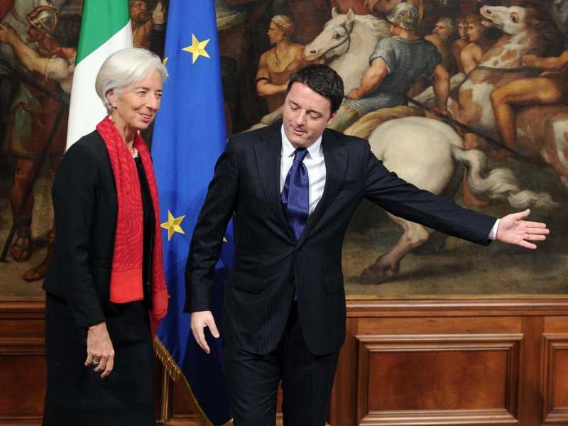 Matteo Renzi con Christine Lagarde (foto LaPresse)