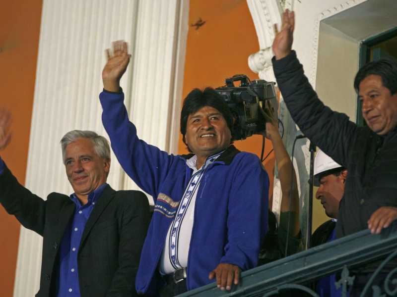 Evo Morales, si &egrave; appena confermato presidente della Bolivia per un terzo mandato (foto AP)