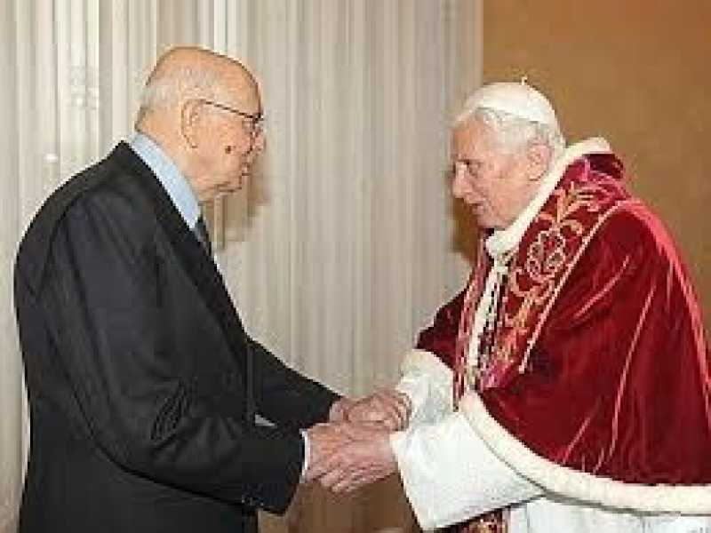 Tra i due Conclavi, il più teocratico è quello per il Quirinale