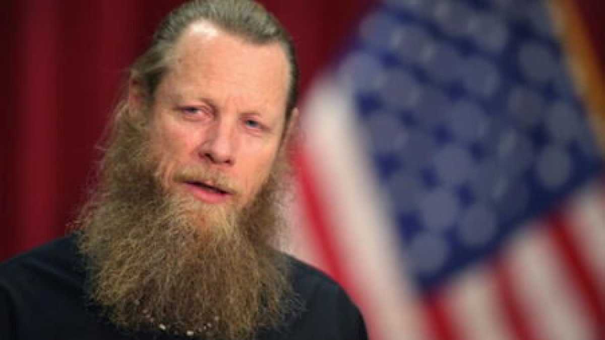 Immagine di Il padre di Bergdahl incarna i sospetti sul militare liberato