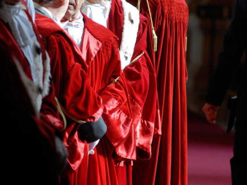 Cari Prof, fermate la casta dei giudici