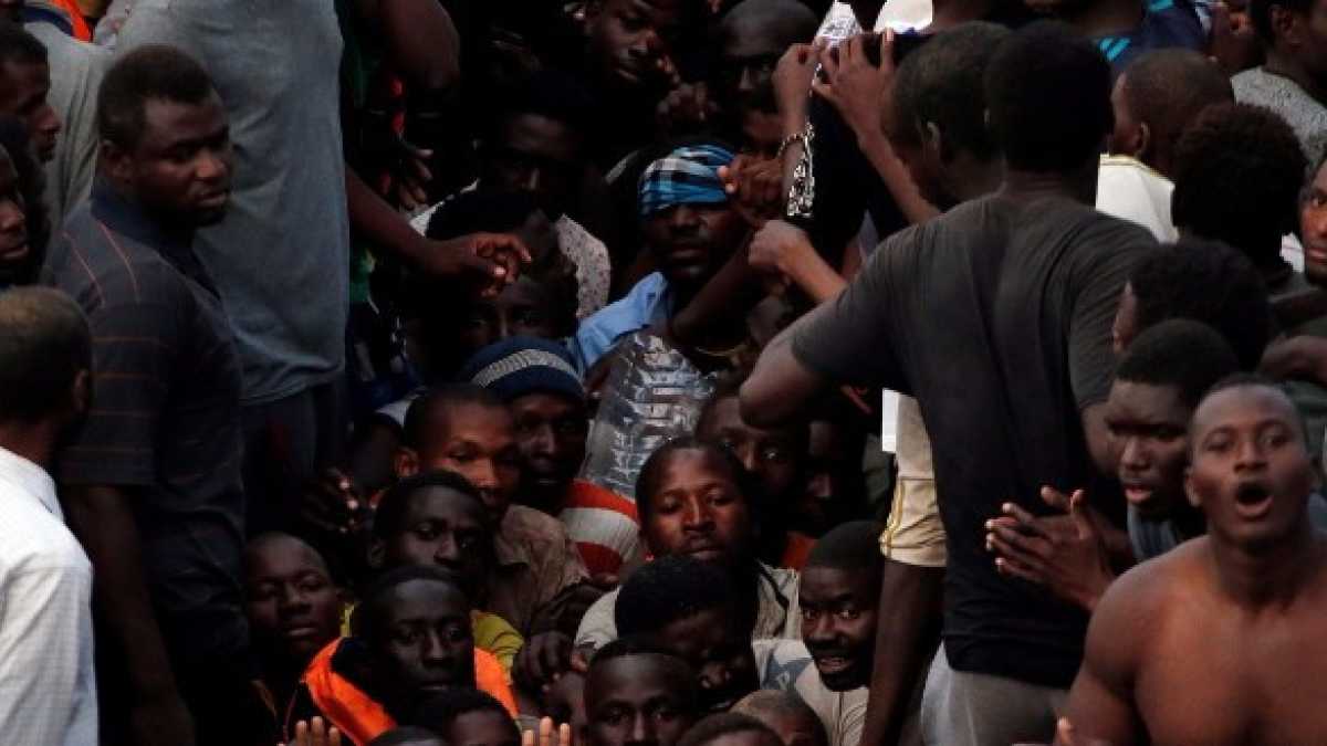 Immagine di L'emergenza migranti, il duello tecnologico Usa-Ue e l'abuso della scienza. Di cosa parlare stasera a cena