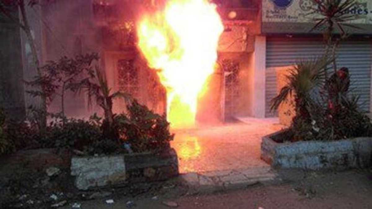 Immagine di Molotov in un locale al Cairo: almeno 16 morti