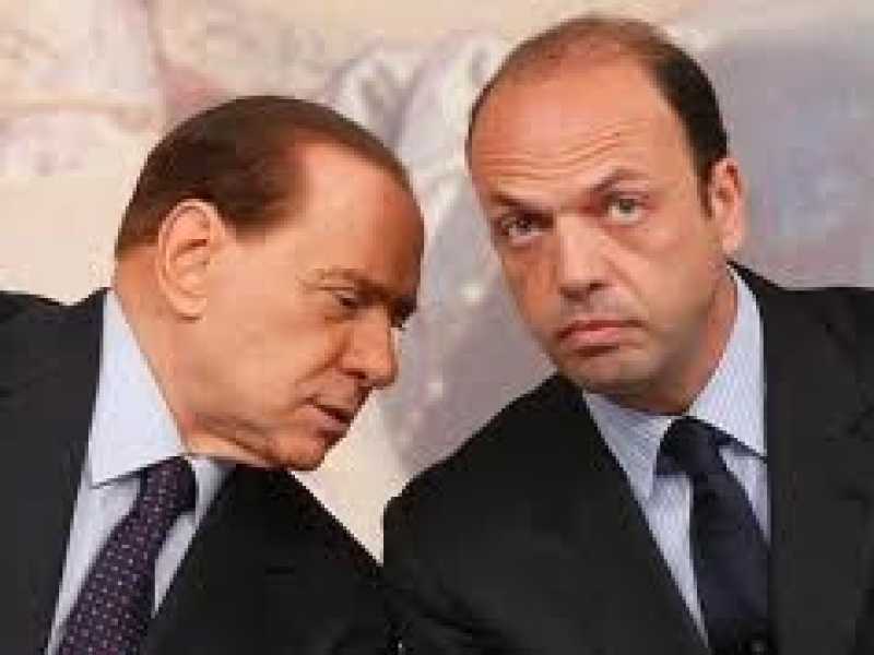 Sulle primarie del Pdl cala una nebbia fitta alimentata dal Cav.