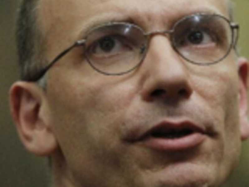 Cosa devono fare Renzi e Letta per non vivere da separati in casa. Parla Delrio