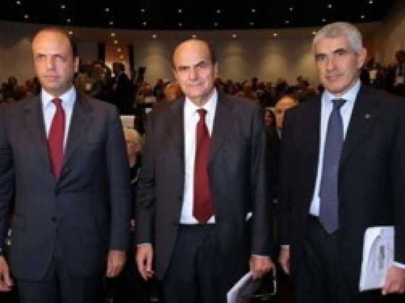 Casini, Alfano (e Letta) provano a spegnere il fuoco dell’antipolitica