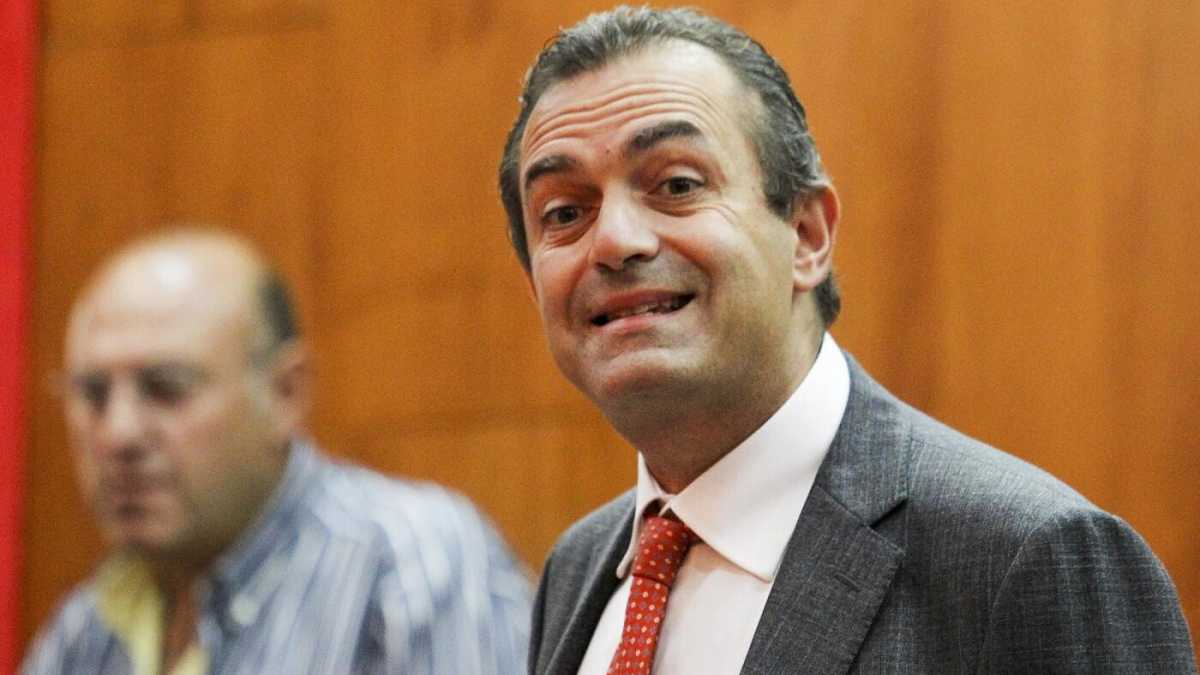 Immagine di Alfano: "De Magistris sarà sospeso"