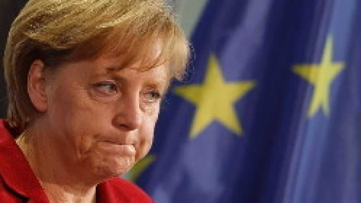 Immagine di Da sinistra in difesa della Merkel
