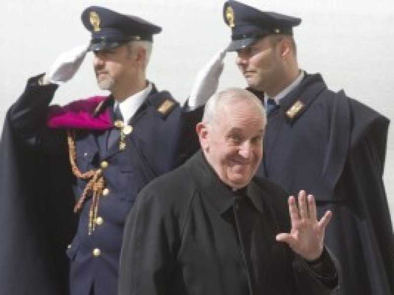 Mi piace il Papa povero, ho deciso che lascio tutto al Vaticano