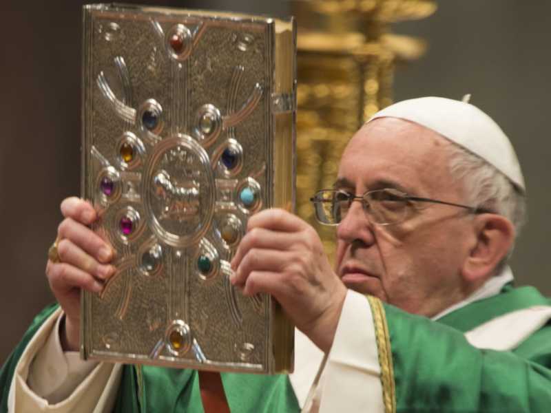 Oh what a Lovely Pope! Versione inglese di una lieve disobbedienza
