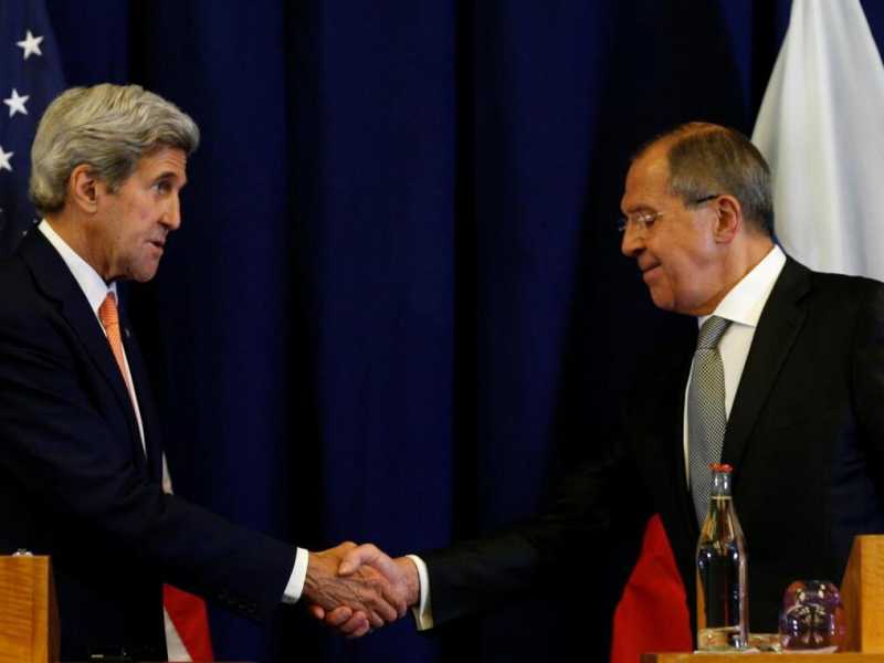 Il segretario di stato Usa John Kerry e il ministro degli Esteri russo Sergei Lavrov