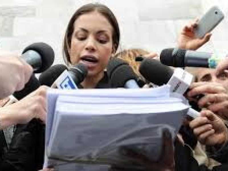 Silvio interdetto = Silvio santo subito