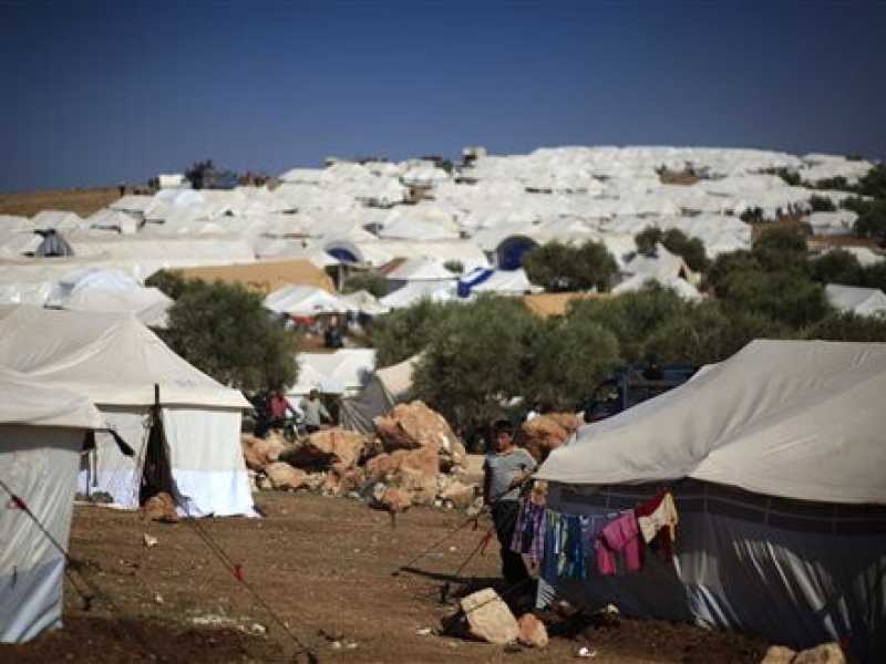 Il campo profughi di Atma, vicino al confine con la Turchia (Foto Ap)