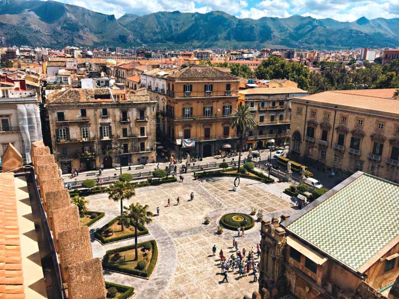 Il Covid a Palermo sta intaccando tutti i servizi della città