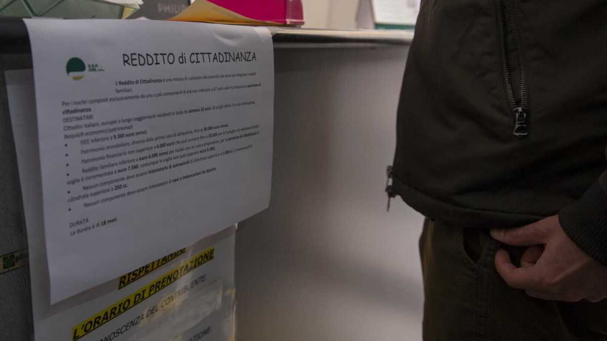 Immagine di L'Asia in recessione e il reddito di cittadinanza che vola