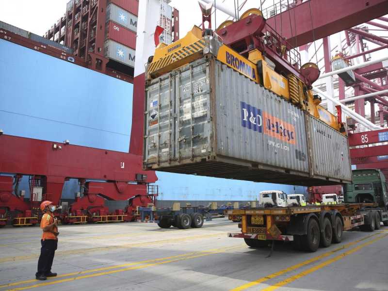 Gli occhi della Cina puntati sui porti italiani