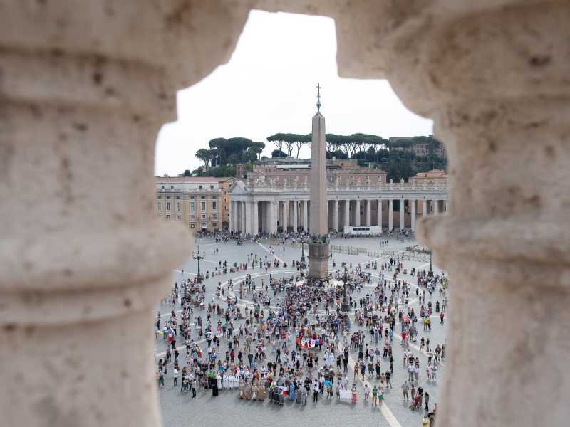 Il muro del Vaticano contro la mentalità a favore dell'eutanasia