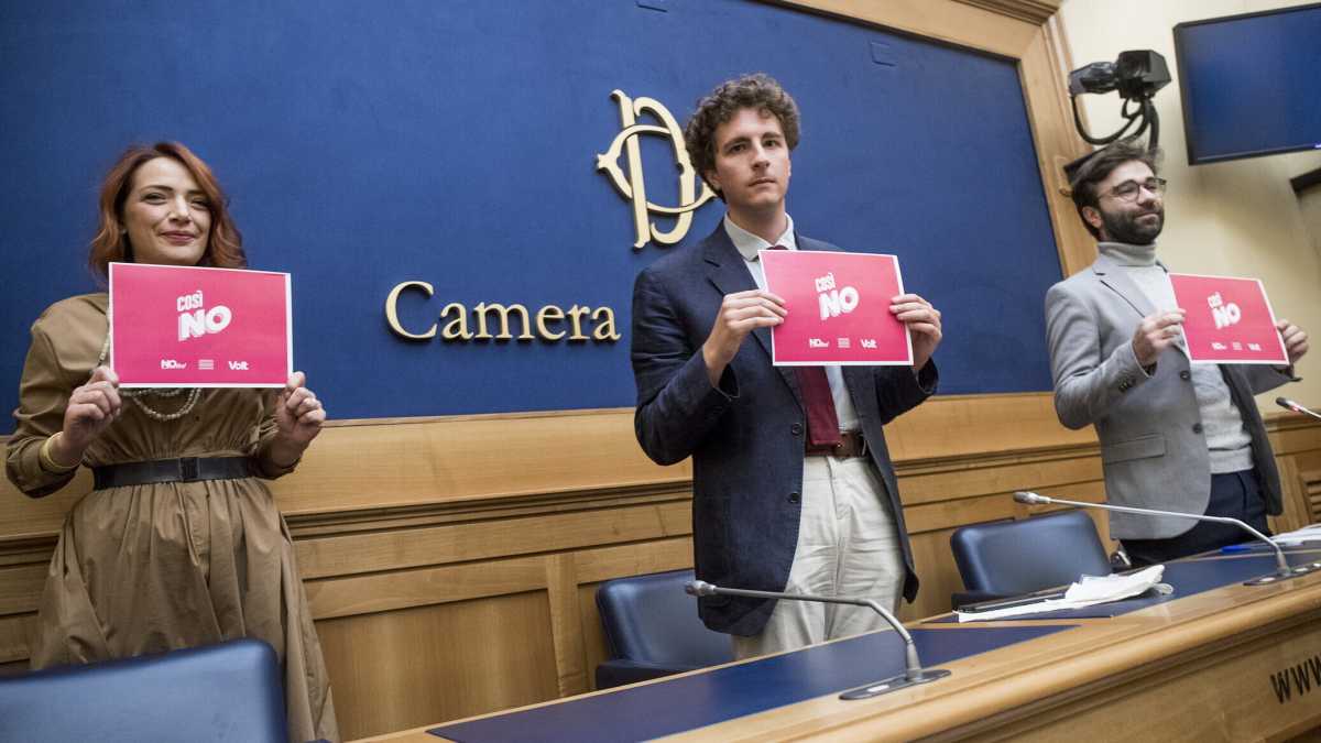 Immagine di Da Cuperlo alle Sardine. Le brigate del No al referendum nel segno di Che Guevara