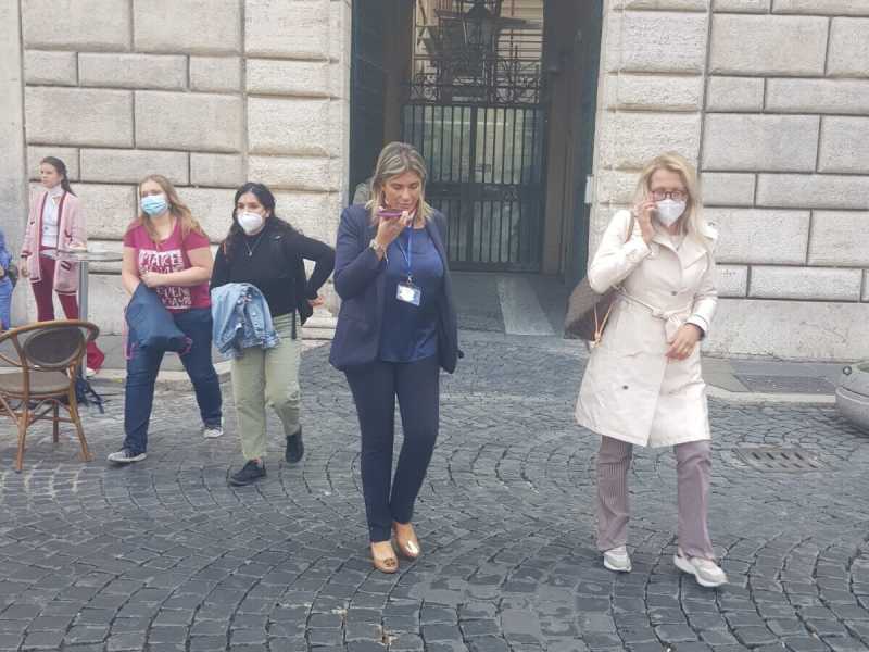 "Il Senato non chiude". Rientrato l'allarme dopo i due senatori risultati positivi