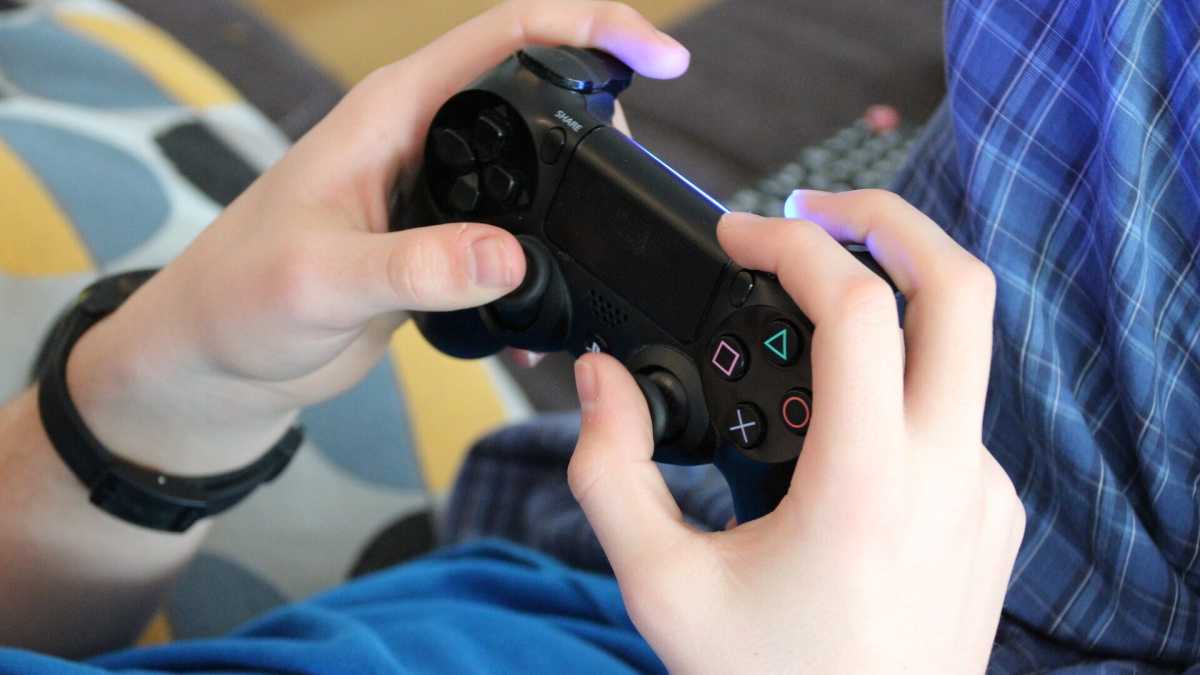 Immagine di Il diavolo si è nascosto in una chat e ha ucciso un bambino