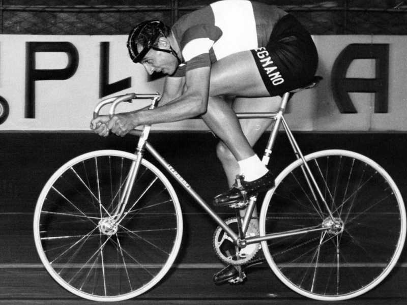 Ercole Baldini (nella foto LaPresse durante un inseguimento su pista al Vigorelli)