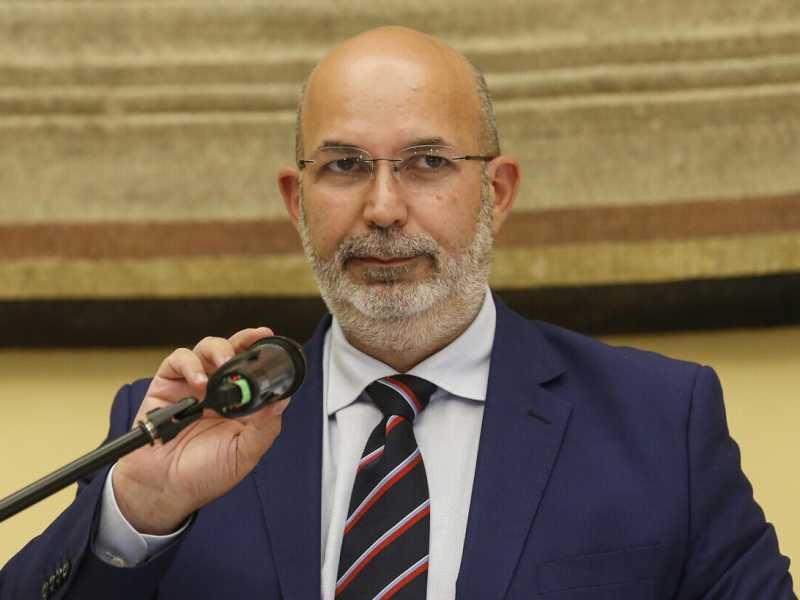 Crimi va di fretta: ecco gli Stati generali sprint del M5s
