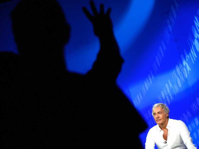 Il Roma show. Giletti, Porro, Sangiuliano, Sgarbi. Le primarie telecomando della destra