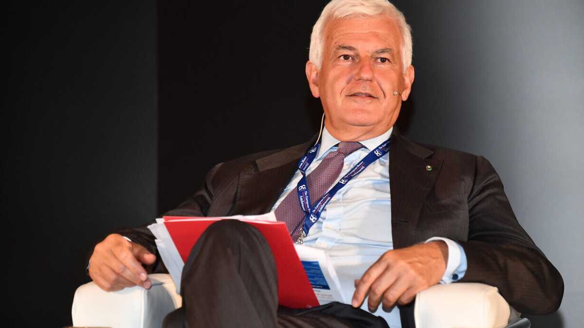 Immagine di La condanna ad Alessandro Profumo puzza di gogna