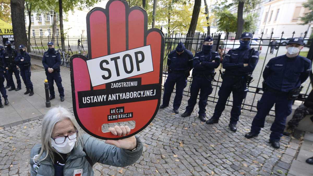 Immagine di I polacchi cattivi e quei buoni che abortiscono