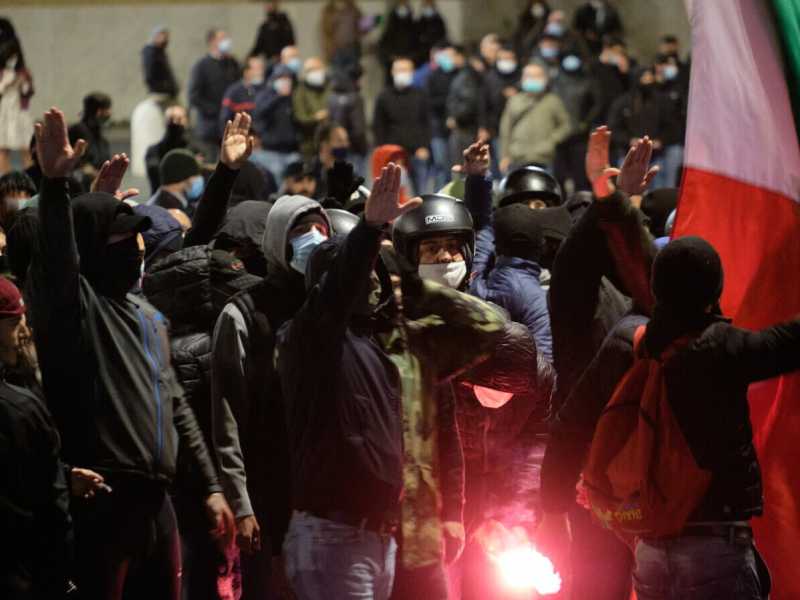 Le proteste contro il lockdown viste dal Viminale: "Non c'è una regia unica"